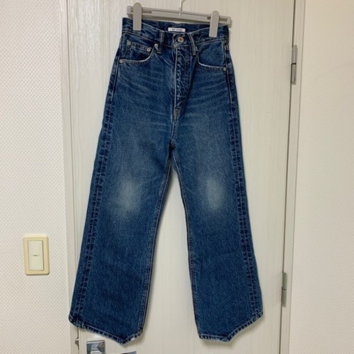 SLY JEANS 裾アシメ変形23インチ脚長効果！