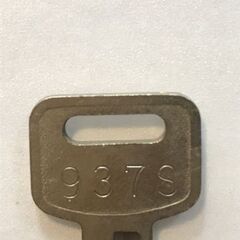 オフィス家具鍵　中古　UPONE（ITO）　937S　ロッカー　...