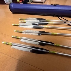 矢筒と矢　矢の長さは1メートルの画像