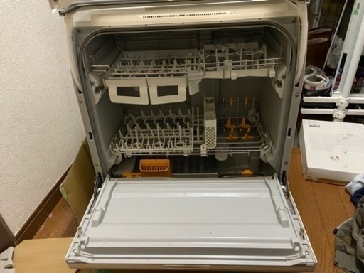 パナソニック食器洗い乾燥機NP-TR9 2017年製