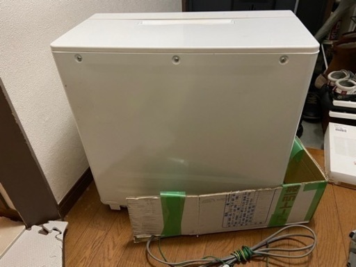 パナソニック食器洗い乾燥機NP-TR9 2017年製