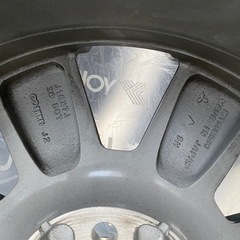 美品　デリカD５　タイヤ＆ホイール４本セット 走行約200km　ナット付の画像