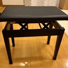 ピアノのイス