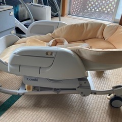 コンビの手動ハイローチェア　ロアンジュRU-490の画像