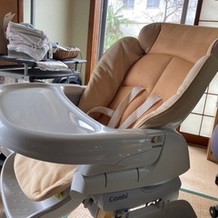 コンビの手動ハイローチェア　ロアンジュRU-490の画像