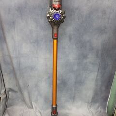 dyson コードレスクリーナ V8 《充電コード無し》