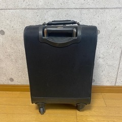 【無料でお譲りします】キャリーケース　スーツケース　機内持ち込み可能の画像