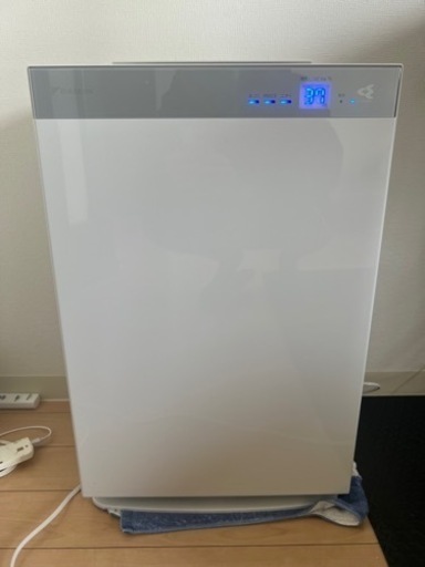 空気清浄機　　DAIKIN MCK70XY-W