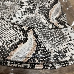 新品・サティス☆蛇柄ハットの画像