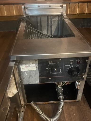 電気式フライヤー　業務用　200v