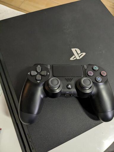 【取引先決定済み】PS4 Pro ☆1TB☆ コントローラー付き