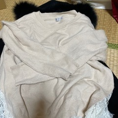 洋服数枚の画像