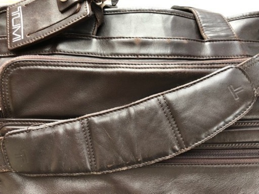 ◆現地引取のみ　 TUMI  エッセンシャル・コンピュータ・ブリーフケース ナパレザー 96130BN4 DARKBROWN