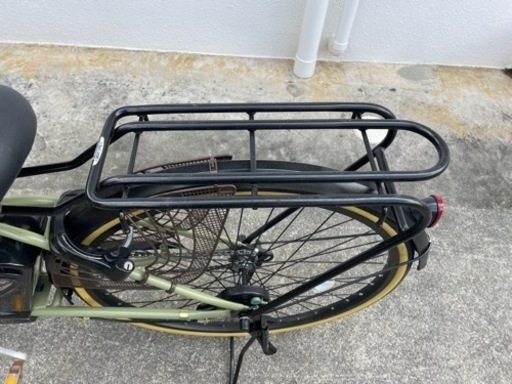 電動アシスト自転車　カーキ
