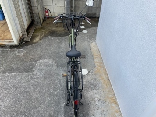 電動アシスト自転車　カーキ