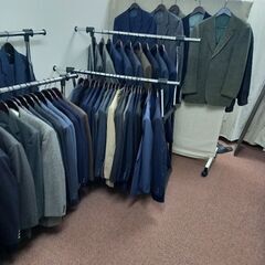 【クリスチャン・ディオール】ジャケット(首元少しだけキズ)の画像