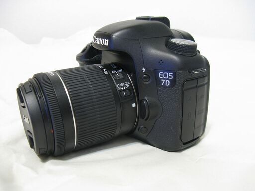 Canon EOS  7D + EF-S18-55mm 