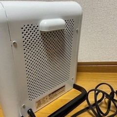 電気ヒーター　電気ストーブの画像