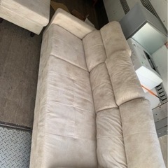 5KM以内配送無料　４人掛けソファーの画像