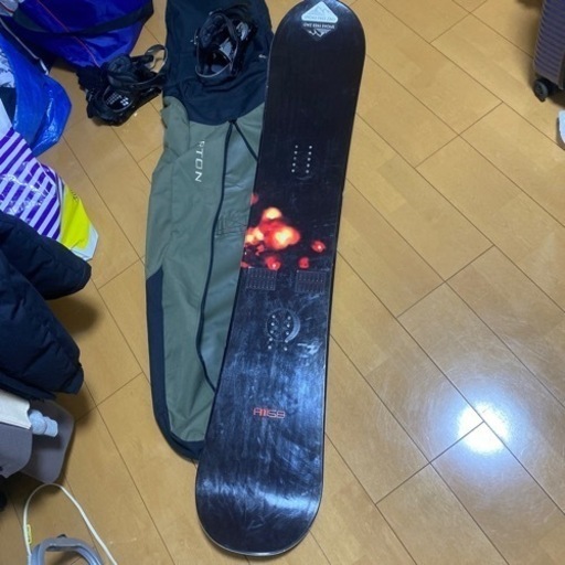 スノボ、スノーボード　板　ビンディング、ケース