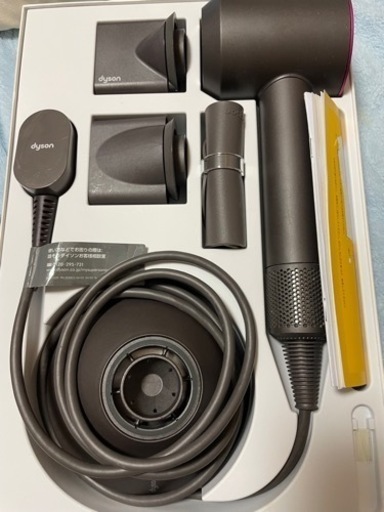 dyson Supersonic ダイソンドライヤー ダイソン ダイソンヘアドライヤー スーパーソニック ヘアドライヤー 箱付き　付属品付き