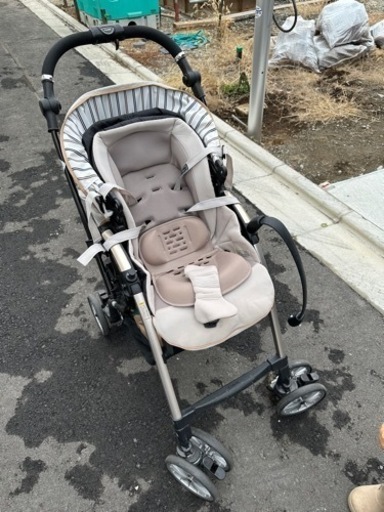 コンビ　アンブレッタ　4キャス　エッグショック