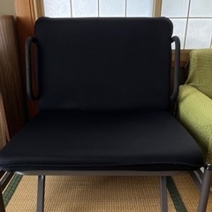 【お取引決定】ソファーにもなる手すり付き折りたたみベッドの画像