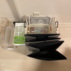 収納ボックス、タッパーなどの画像