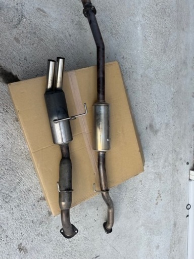 マーチ　AK12 社外マフラー