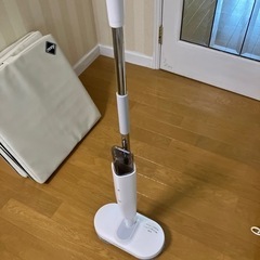 コードレス　電動フロアモップ