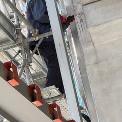 しっかり稼ぐなら今が熱い！！日払いOK、シフト自由の建築業のお仕...