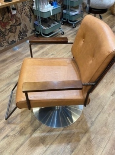 美容室　美容師　美容院　イス　椅子　チェアー　カット