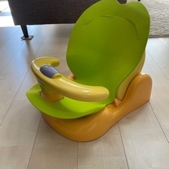 【受け渡し者決定】アップリカ　ベビー用バスチェア　マット付きの画像