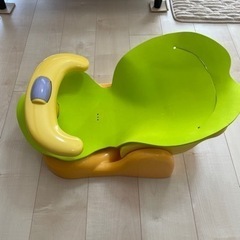 【受け渡し者決定】アップリカ　ベビー用バスチェア　マット付きの画像