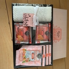 お話し中‼️石鹸、入浴剤　タオル　セット