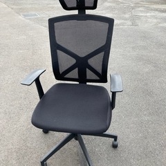 [ヘッドレスト付きオフィスチェア]リサイクルショップヘルプ