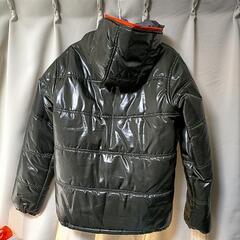 黒ダウン風ジャンパーの画像