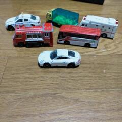 トミカガソリンスタンド&ミニカー各種（ヤマト運輸など）の画像