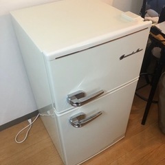 レトロ冷蔵庫 Grand Line ホワイト 2ドア 85Lの画像