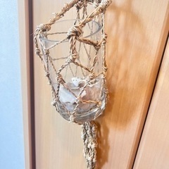 インテリア花瓶　（小）マクラメネット入り　オーストラリアの貝殻入ってます✨の画像