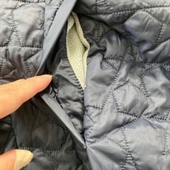 ユニクロ 防寒ケープ 抱っこ紐ケープ  キルティング の画像