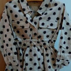 お話中子供服　ドット柄　裾ひらひら　サイズ7　120ぐらい