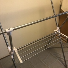 室内物干しの画像