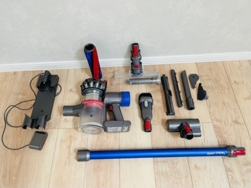 Dyson v7 fluffy 中古