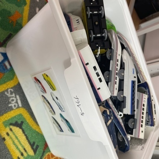 プラレール