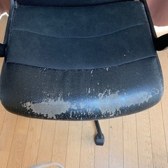 デスクチェアー差し上げますの画像