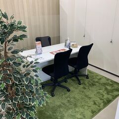 【正社員】接客買取スタッフ/未経験OK/年間休日100日以上/残業なしの画像