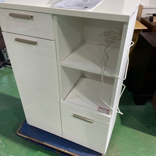 #024カップボード　食器棚　ニトリ　美品