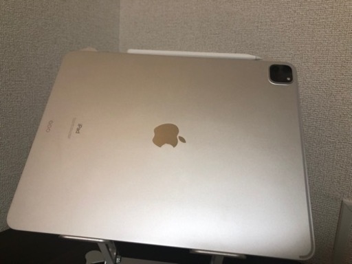 iPad Pro (第4世代) 12.9インチ 256GB シルバー Wi-Fiモデル MXAU2J/A