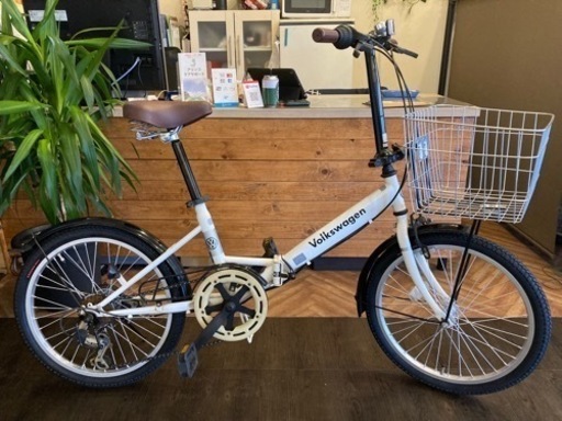 【Volkswagen前後タイヤ新品！】6段変速　20インチ折りたたみ自転車　ホワイト